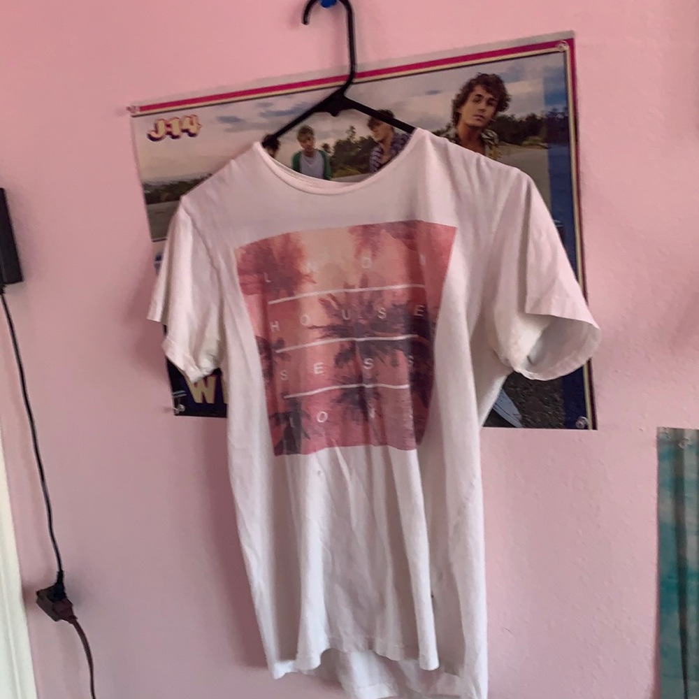 Super cute 1991 shirt